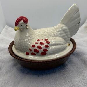 Vintage ceramic hen on nest covered dish